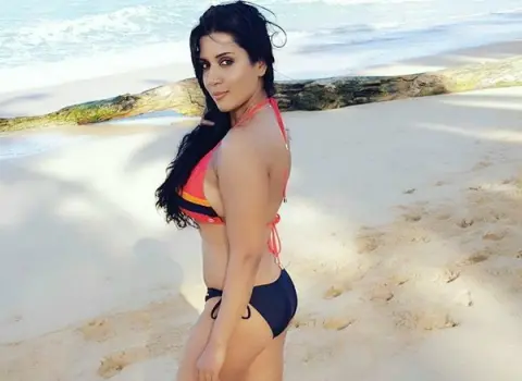 Russian Escorts  near { >9833819217< }Qubestay Airport Capsu
